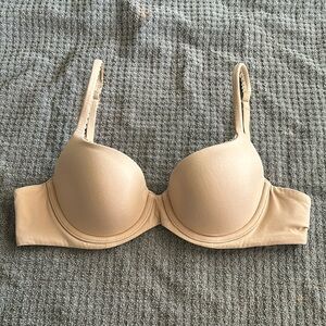 EUC ~ Victoria’s Secret Body by Victoria Lined Demi, Beige 34B